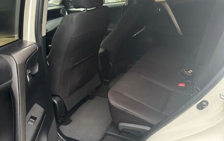 Toyota RAV4, 2015 год, 2 150 000 рублей, 5 фотография