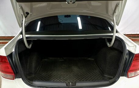 Volkswagen Polo VI (EU Market), 2012 год, 700 000 рублей, 10 фотография