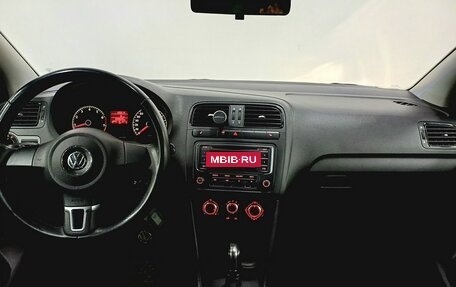 Volkswagen Polo VI (EU Market), 2012 год, 700 000 рублей, 11 фотография