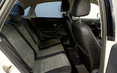 Volkswagen Polo VI (EU Market), 2012 год, 700 000 рублей, 21 фотография