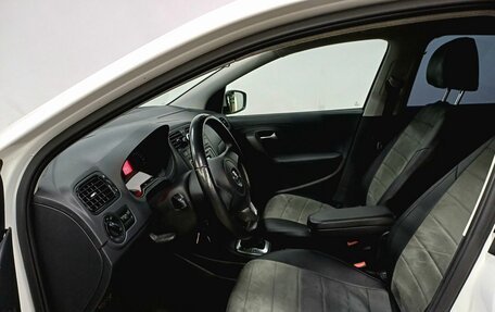 Volkswagen Polo VI (EU Market), 2012 год, 700 000 рублей, 19 фотография