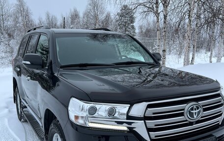 Toyota Land Cruiser 200, 2016 год, 8 800 000 рублей, 3 фотография