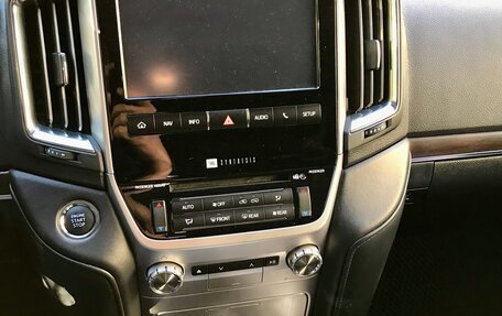 Toyota Land Cruiser 200, 2016 год, 8 800 000 рублей, 7 фотография