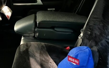 Toyota Land Cruiser 200, 2016 год, 8 800 000 рублей, 12 фотография