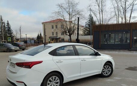 Hyundai Solaris II рестайлинг, 2017 год, 856 000 рублей, 4 фотография