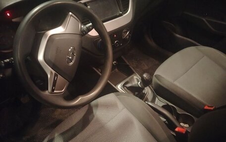 Hyundai Solaris II рестайлинг, 2017 год, 856 000 рублей, 9 фотография