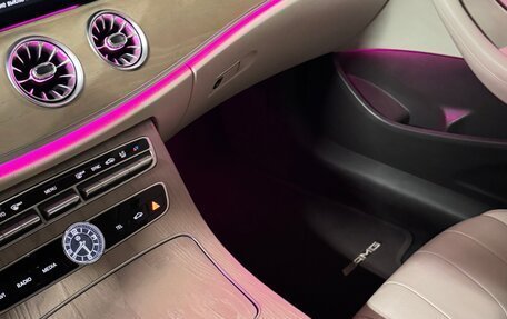 Mercedes-Benz E-Класс, 2019 год, 3 550 000 рублей, 19 фотография