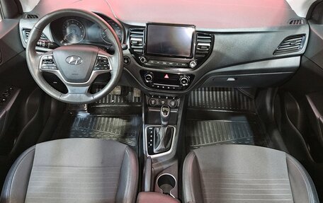 Hyundai Solaris II рестайлинг, 2022 год, 1 779 000 рублей, 9 фотография