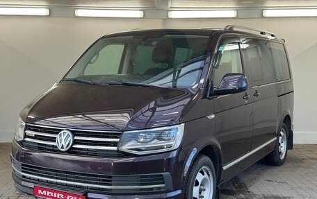 Volkswagen Multivan T6 рестайлинг, 2016 год, 3 125 000 рублей, 1 фотография