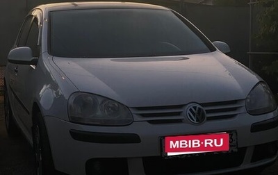 Volkswagen Golf V, 2005 год, 750 000 рублей, 1 фотография
