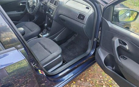 Volkswagen Polo VI (EU Market), 2011 год, 850 000 рублей, 19 фотография