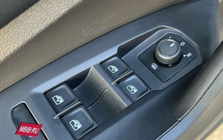 Volkswagen Jetta VII, 2020 год, 1 950 000 рублей, 20 фотография