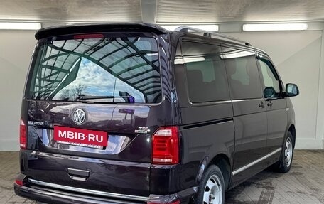 Volkswagen Multivan T6 рестайлинг, 2016 год, 3 125 000 рублей, 3 фотография