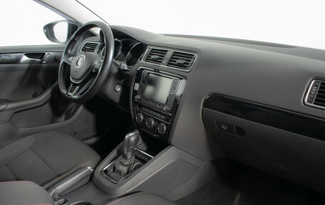 Volkswagen Jetta VI, 2018 год, 1 440 000 рублей, 9 фотография