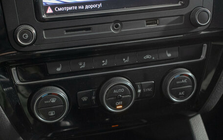 Volkswagen Jetta VI, 2018 год, 1 440 000 рублей, 15 фотография