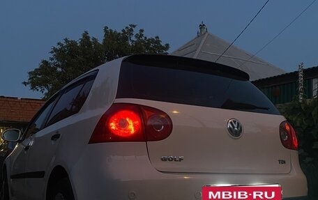 Volkswagen Golf V, 2005 год, 750 000 рублей, 2 фотография