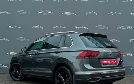 Volkswagen Tiguan II, 2021 год, 2 890 600 рублей, 4 фотография