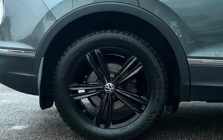 Volkswagen Tiguan II, 2021 год, 2 890 600 рублей, 19 фотография