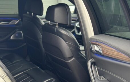 BMW 5 серия, 2018 год, 3 950 000 рублей, 12 фотография