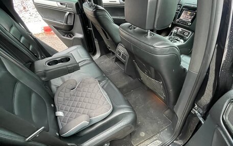 Volkswagen Touareg III, 2012 год, 1 700 000 рублей, 8 фотография