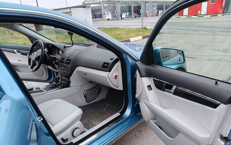 Mercedes-Benz C-Класс, 2010 год, 1 600 000 рублей, 19 фотография