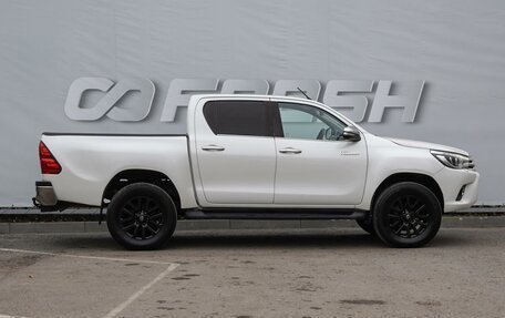 Toyota Hilux VIII, 2016 год, 2 750 000 рублей, 5 фотография