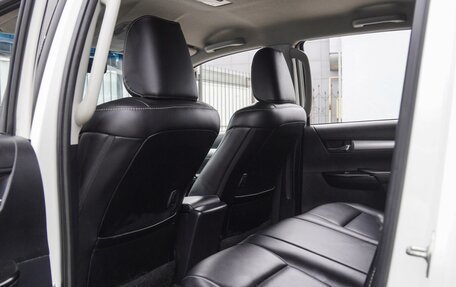 Toyota Hilux VIII, 2016 год, 2 750 000 рублей, 11 фотография