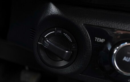 Toyota Hilux VIII, 2016 год, 2 750 000 рублей, 18 фотография