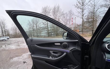 Mercedes-Benz E-Класс, 2020 год, 3 750 000 рублей, 9 фотография