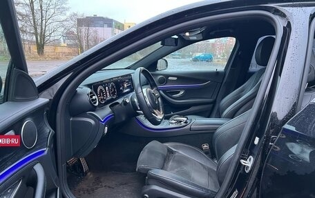 Mercedes-Benz E-Класс, 2020 год, 3 750 000 рублей, 20 фотография