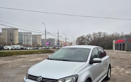 Volkswagen Polo VI (EU Market), 2011 год, 550 000 рублей, 1 фотография
