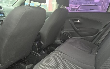 Volkswagen Polo VI (EU Market), 2011 год, 550 000 рублей, 10 фотография