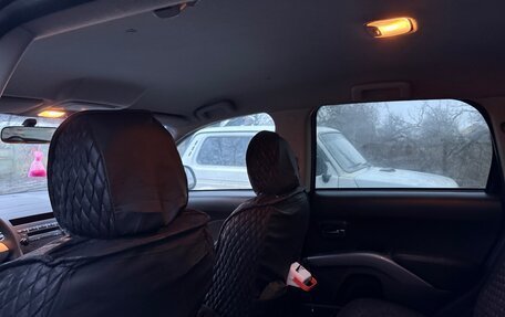 Mitsubishi Outlander III рестайлинг 3, 2008 год, 1 250 000 рублей, 11 фотография