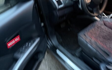 Mitsubishi Outlander III рестайлинг 3, 2008 год, 1 250 000 рублей, 16 фотография