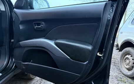 Mitsubishi Outlander III рестайлинг 3, 2008 год, 1 250 000 рублей, 32 фотография