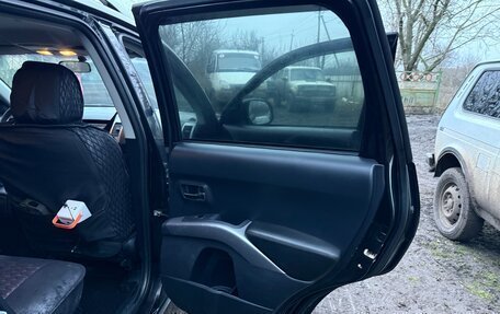 Mitsubishi Outlander III рестайлинг 3, 2008 год, 1 250 000 рублей, 27 фотография