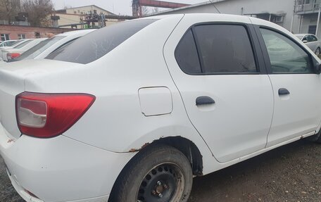 Renault Logan II, 2017 год, 330 000 рублей, 5 фотография