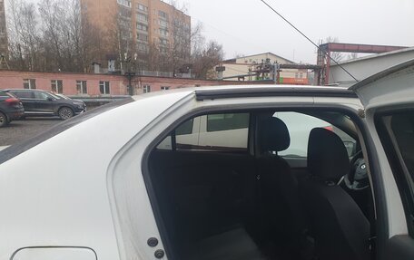 Renault Logan II, 2017 год, 330 000 рублей, 11 фотография