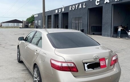 Toyota Camry, 2008 год, 830 000 рублей, 2 фотография