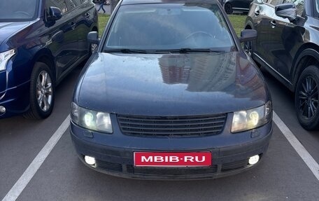 Volkswagen Passat B5+ рестайлинг, 1998 год, 250 000 рублей, 1 фотография