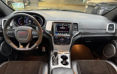 Jeep Grand Cherokee, 2017 год, 4 950 000 рублей, 10 фотография