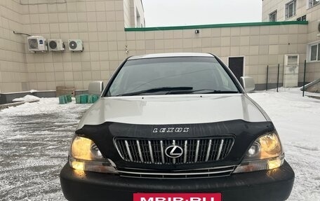 Lexus RX IV рестайлинг, 2002 год, 825 000 рублей, 2 фотография
