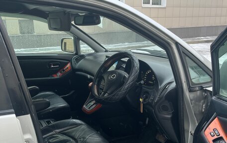 Lexus RX IV рестайлинг, 2002 год, 825 000 рублей, 9 фотография