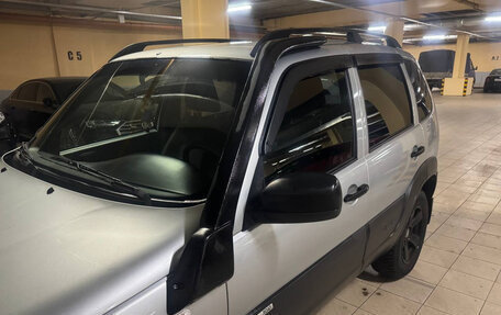 Chevrolet Niva I рестайлинг, 2018 год, 790 000 рублей, 5 фотография