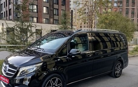 Mercedes-Benz V-Класс, 2018 год, 4 300 000 рублей, 1 фотография