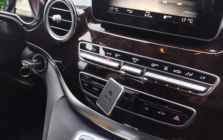 Mercedes-Benz V-Класс, 2018 год, 4 300 000 рублей, 6 фотография