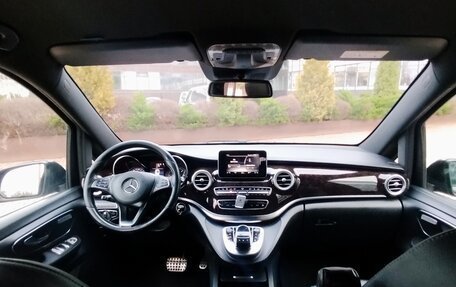 Mercedes-Benz V-Класс, 2018 год, 4 300 000 рублей, 7 фотография