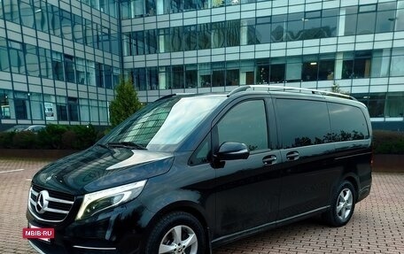 Mercedes-Benz V-Класс, 2018 год, 4 300 000 рублей, 13 фотография