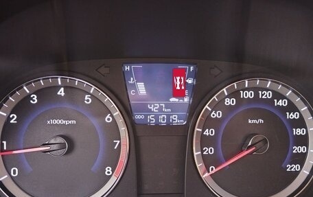 Hyundai Solaris II рестайлинг, 2011 год, 670 000 рублей, 8 фотография