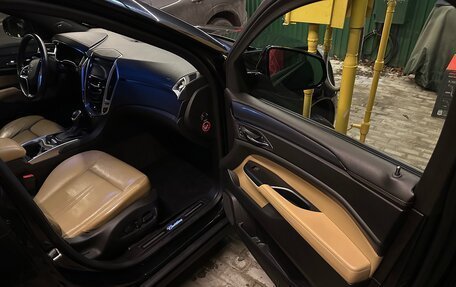 Cadillac SRX II рестайлинг, 2014 год, 2 200 000 рублей, 13 фотография